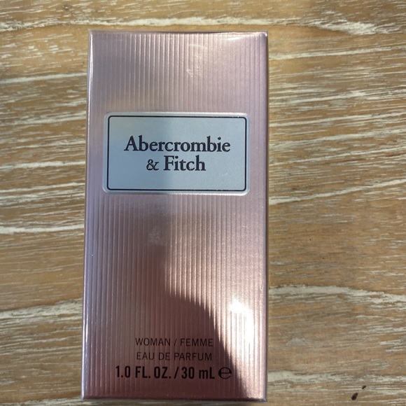 Unopened and never used Abercrombie & Fitch ladies perfume 30mL. - Picture 2 of 2